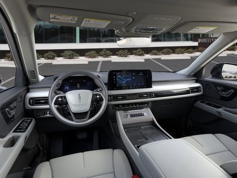 New 2026 Lincoln Aviator Reserve RWD image 9