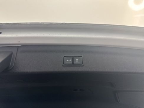 Used 2023 Audi Q3 2.0T Premium image 40