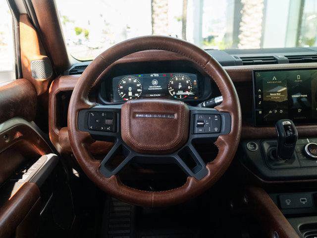 Used 2022 Land Rover Defender 90 X-Dynamic HSE AWD/4WD image 18