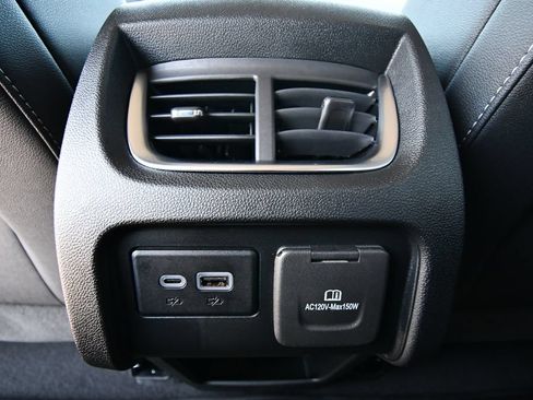 Used 2023 Chevrolet Blazer LT w/ Sound & Technology Package AWD/4WD image 19