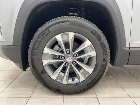 New 2026 Chevrolet Equinox LT AWD/4WD image 7