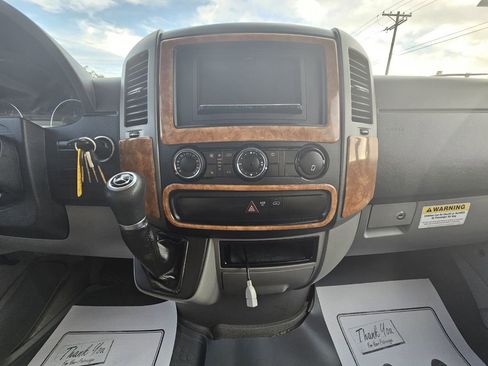 Used 2017 Mercedes-Benz Sprinter 3500 image 15
