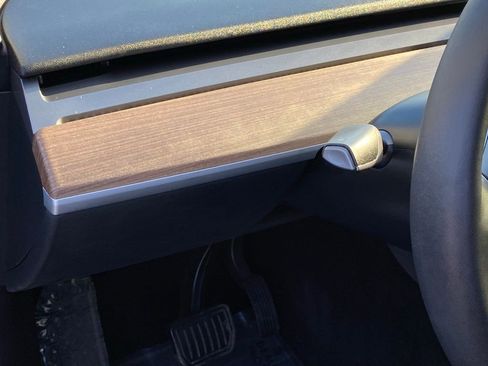 Used 2023 Tesla Model Y Long Range image 12