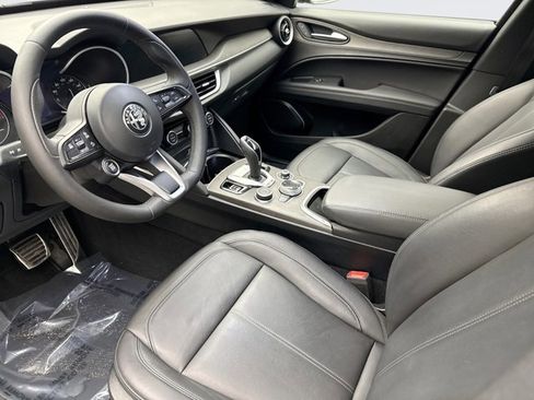 Used 2022 Alfa Romeo Stelvio Ti image 10