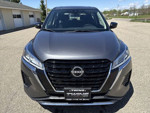 Used 2024 Nissan Kicks S FWD image 11