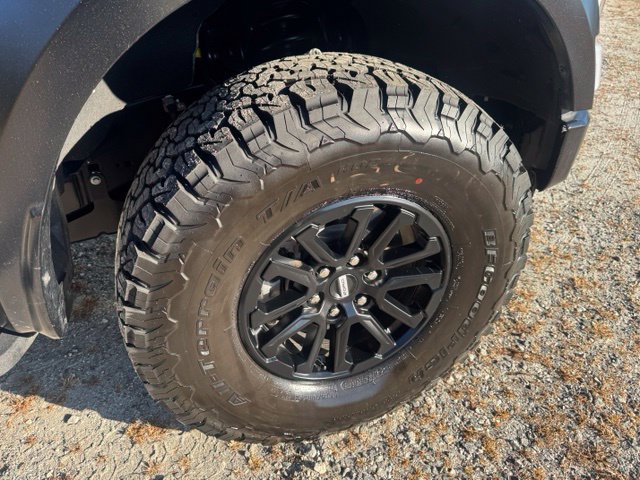 Used 2024 Ford F150 Raptor AWD/4WD image 13