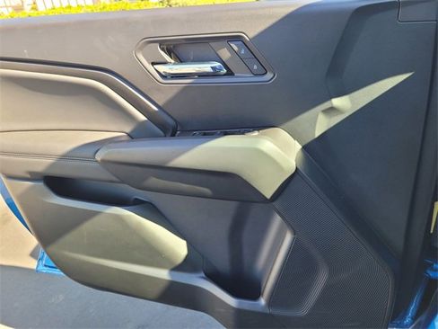 Used 2023 Chevrolet Colorado LT image 13
