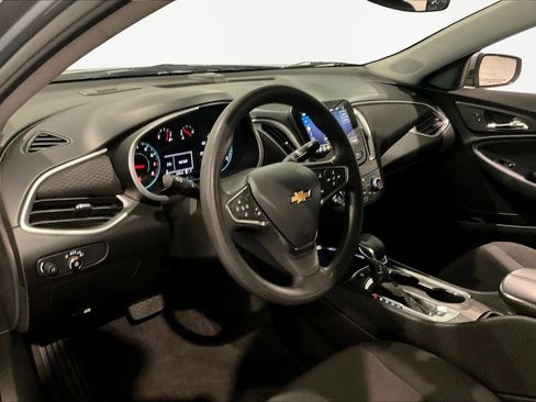 Used 2024 Chevrolet Malibu LT FWD image 15