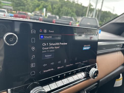 New 2025 GMC Canyon AT4 w/ LPO, Off Road Lift Package image 19