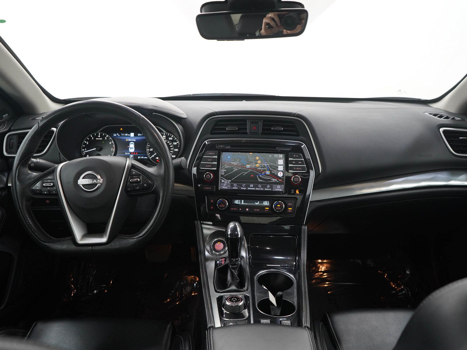 Used 2023 Nissan Maxima SL FWD image 14