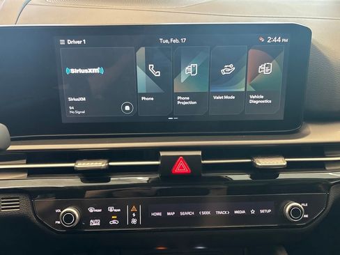 Used 2026 Kia Sportage EX w/ EX Panorama Roof Package image 23