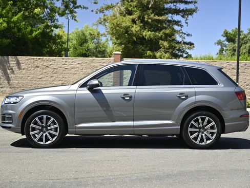 Used 2017 Audi Q7 3.0T Premium Plus w/ Premium Plus Package AWD/4WD image 4