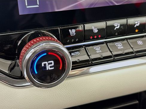 New 2026 GMC Canyon AT4X w/ LPO, Black Badging Package AWD/4WD image 19