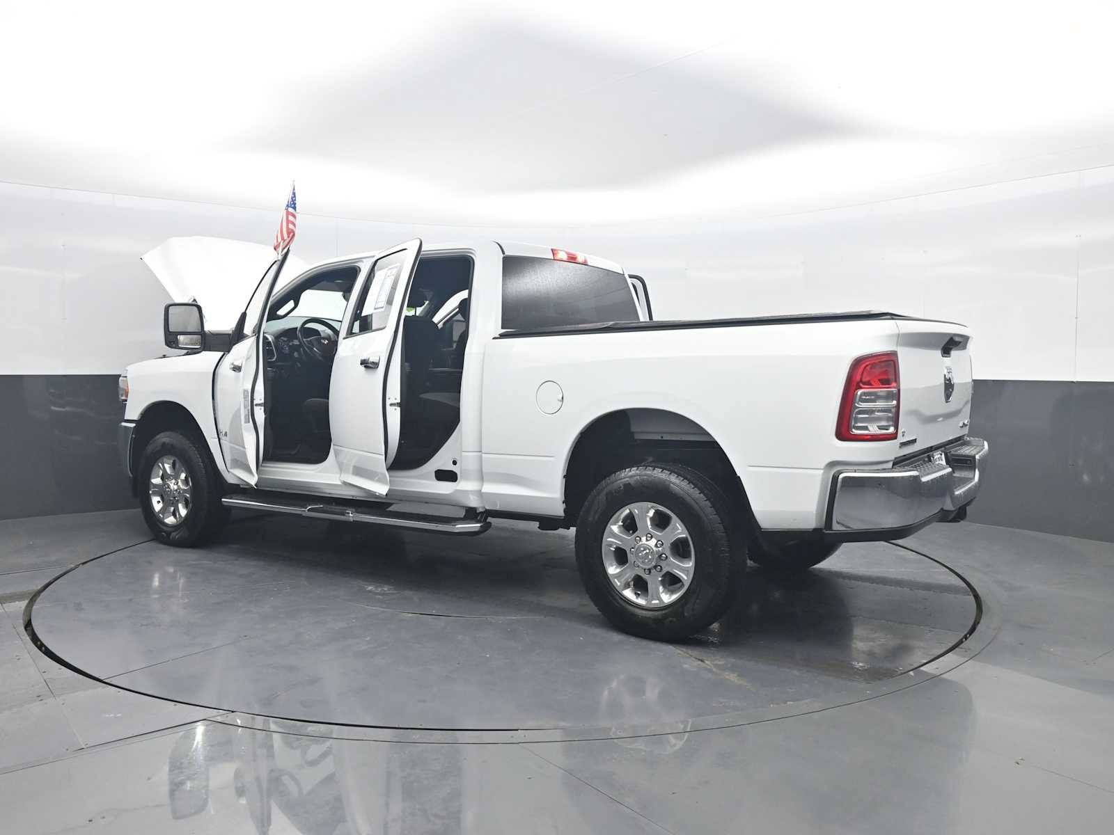 Used 2024 RAM 2500 Big Horn AWD/4WD image 46