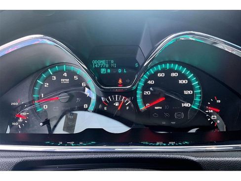 Used 2017 Chevrolet Traverse LT image 13