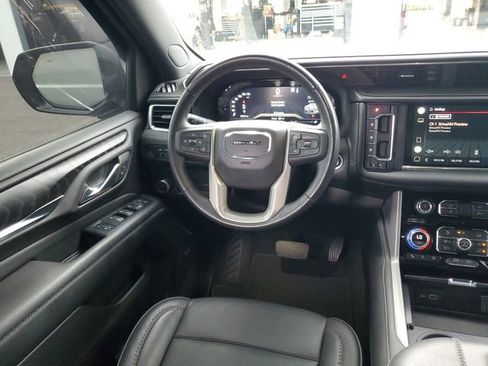 Used 2022 GMC Yukon Denali image 12