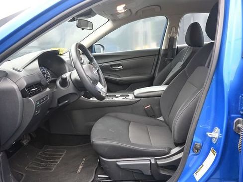 Used 2024 Nissan Sentra SV FWD image 16