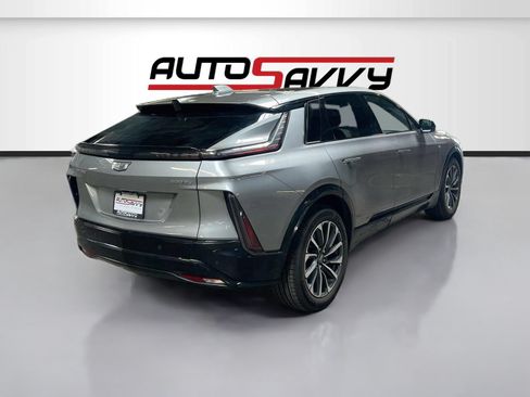 Used 2025 Cadillac Lyriq Sport AWD/4WD image 7