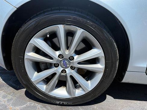 Used 2011 Volvo C70 T5 FWD image 10