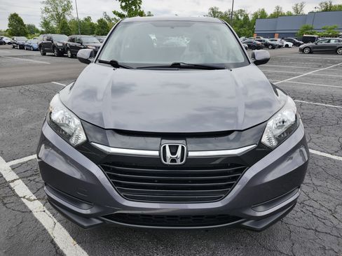 Used 2017 Honda HR-V LX image 10
