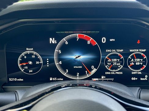 Used 2024 Nissan Z Performance w/ Floor Mat Package image 19