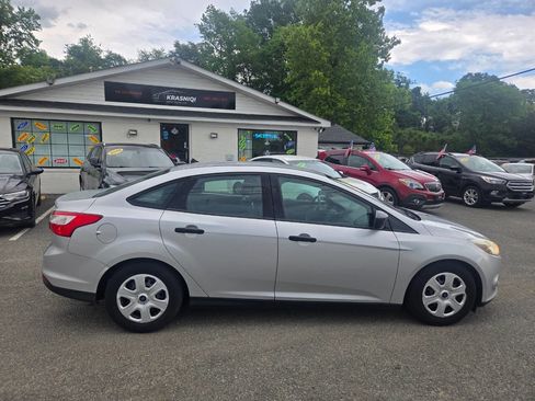 Used 2014 Ford Focus S FWD image 6