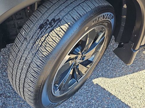 Certified 2025 Nissan Rogue SV w/ SV Premium Package image 33