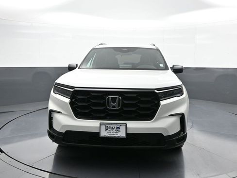 Certified 2023 Honda Pilot Sport image 2