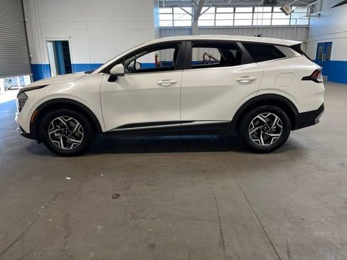Used 2024 Kia Sportage LX FWD image 6