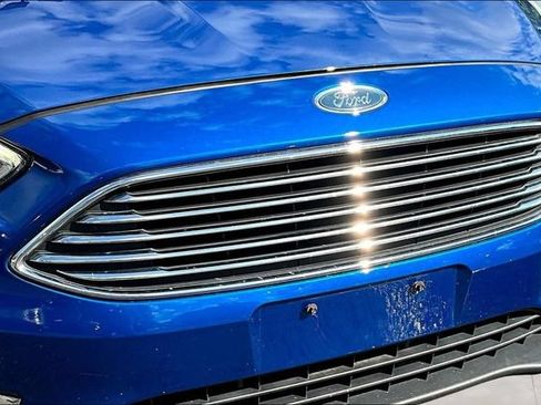 Used 2018 Ford Focus Titanium FWD image 32