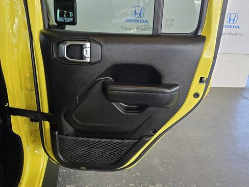 Used 2024 Jeep Wrangler Willys image 26