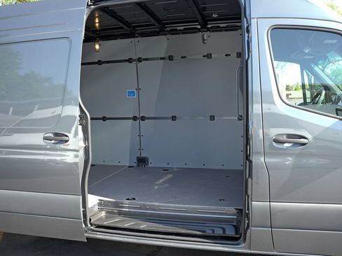 New 2026 Mercedes-Benz Sprinter 2500 image 7