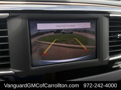 Used 2022 Chrysler Voyager LX FWD image 18