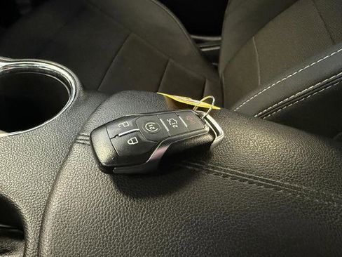 Certified 2017 Ford Mustang Coupe image 27