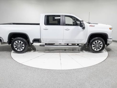 Used 2024 Chevrolet Silverado 2500 LT w/ All Star Edition image 31