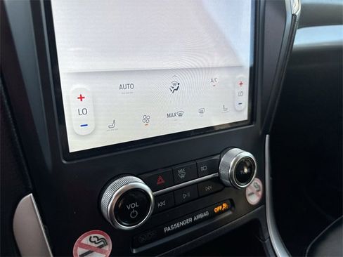 Certified 2023 Ford Edge SEL image 21