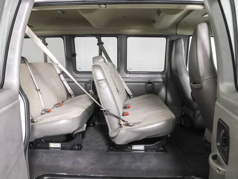 Used 2025 Chevrolet Express 3500 LT w/ LT Preferred Equipment Group image 35