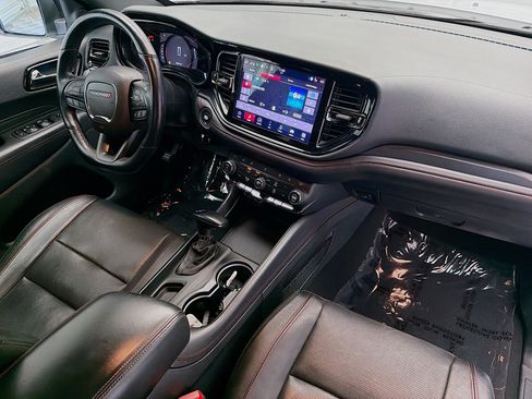 Used 2024 Dodge Durango GT RWD image 12