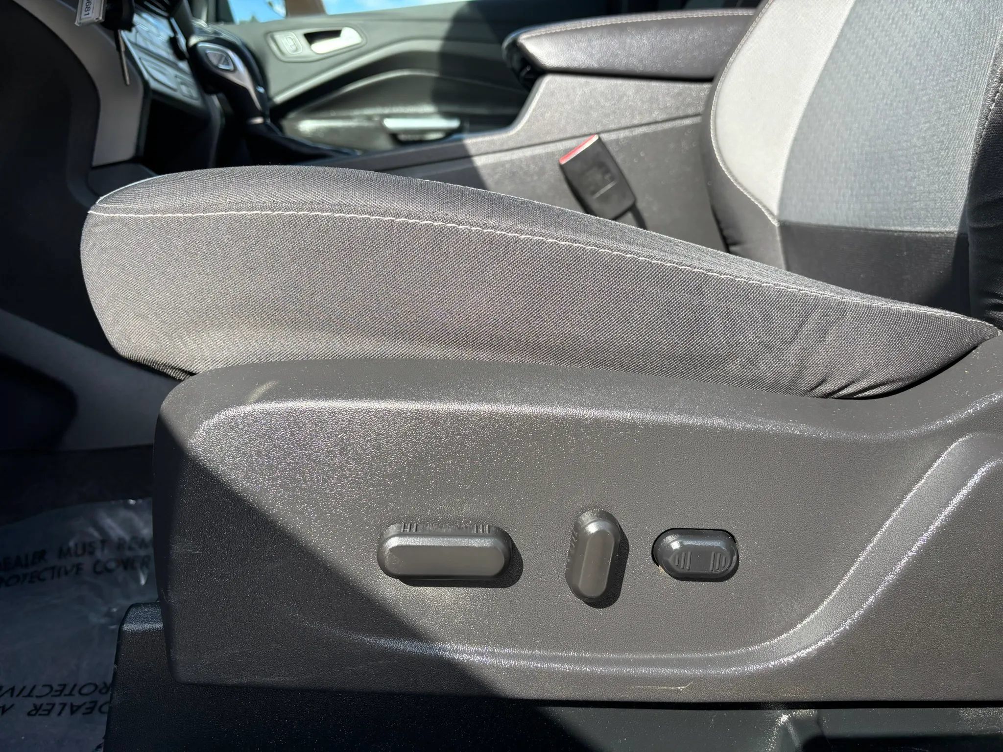 Used 2018 Ford Escape SE AWD/4WD image 16