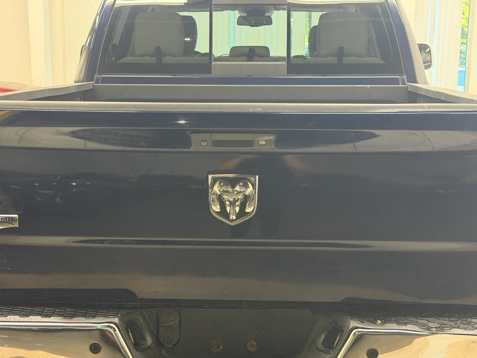 Used 2013 RAM 1500 Laramie w/ Convenience Group AWD/4WD image 11