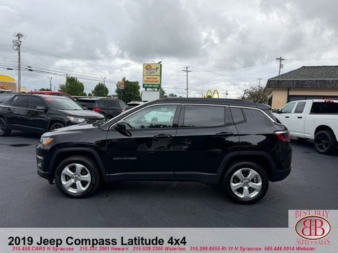 Used 2019 Jeep Compass Latitude w/ Popular Equipment Group AWD/4WD image 4