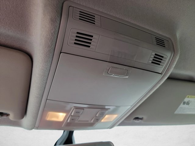 Used 2019 Volkswagen Tiguan S FWD image 16