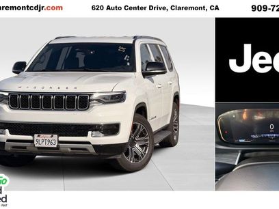 Certified 2024 Jeep Wagoneer Series II w/ Flexible Seating Group