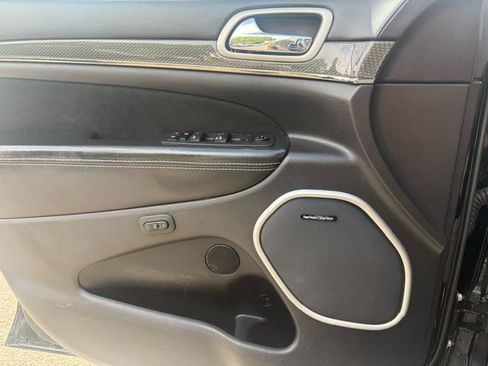 Used 2018 Jeep Grand Cherokee Trackhawk AWD/4WD image 32
