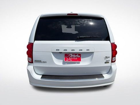 Used 2019 Dodge Grand Caravan SXT FWD image 5