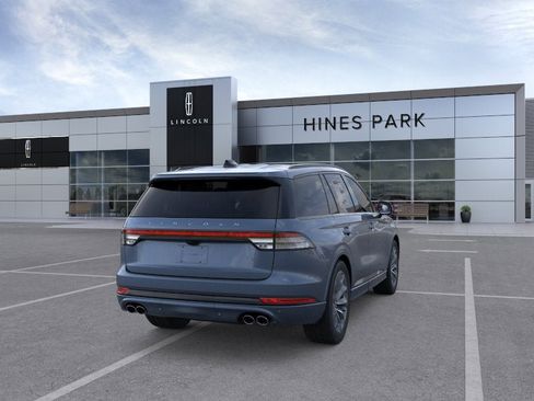 New 2026 Lincoln Aviator AWD image 8