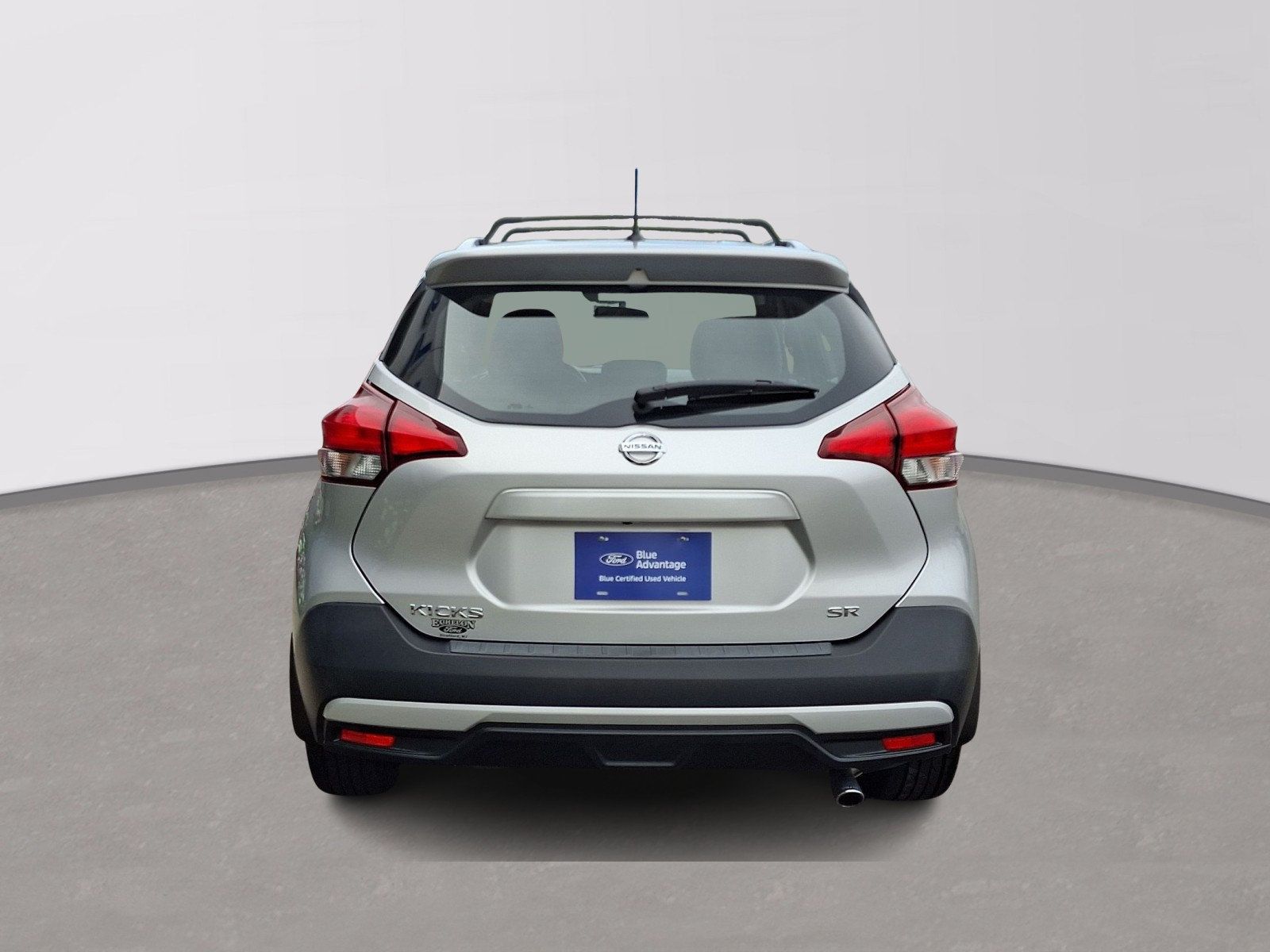 Used 2019 Nissan Kicks SR w/ SR Premium Package FWD image 5