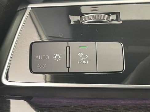 New 2025 Audi Q8 Premium Plus image 26