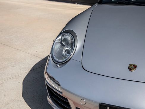 Used 2010 Porsche 911 Carrera S RWD image 21