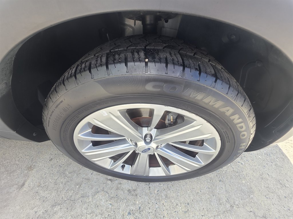 Used 2018 Ford Explorer Limited FWD image 5